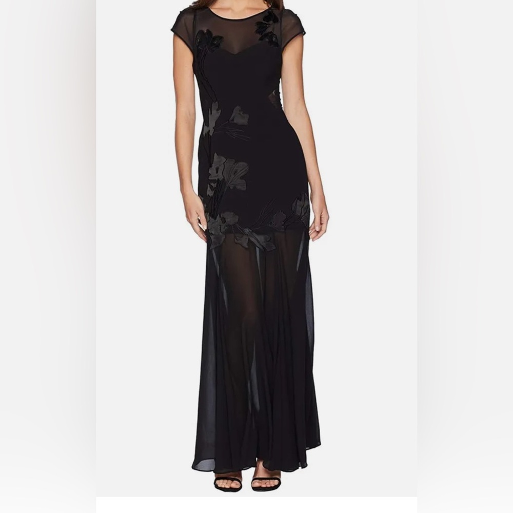 NWT Halston Heritage Women's size 2 Cap Sleeve semi sheer w/ floral embroidery